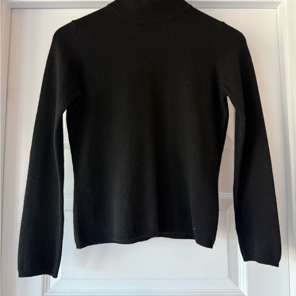 Sutton Studio Black Cashmere Turtleneck Sweater